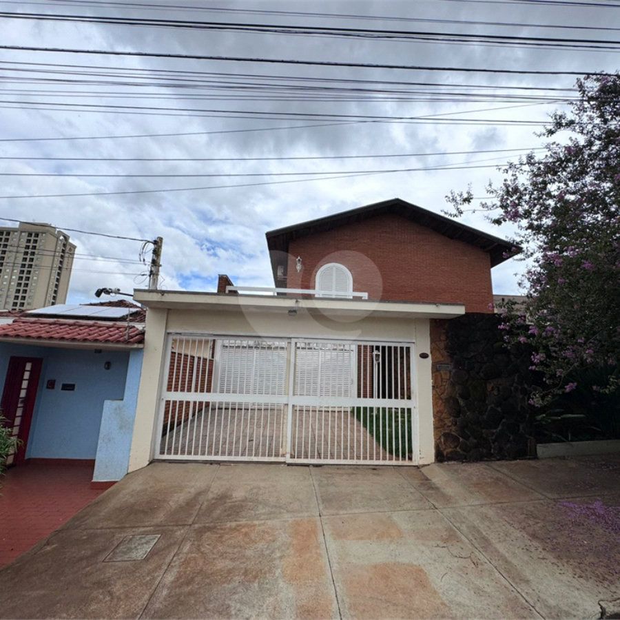 Sobrado à venda com 4 quartos, sendo 3 suítes, em Jardim América, Ribeirão Preto, SP