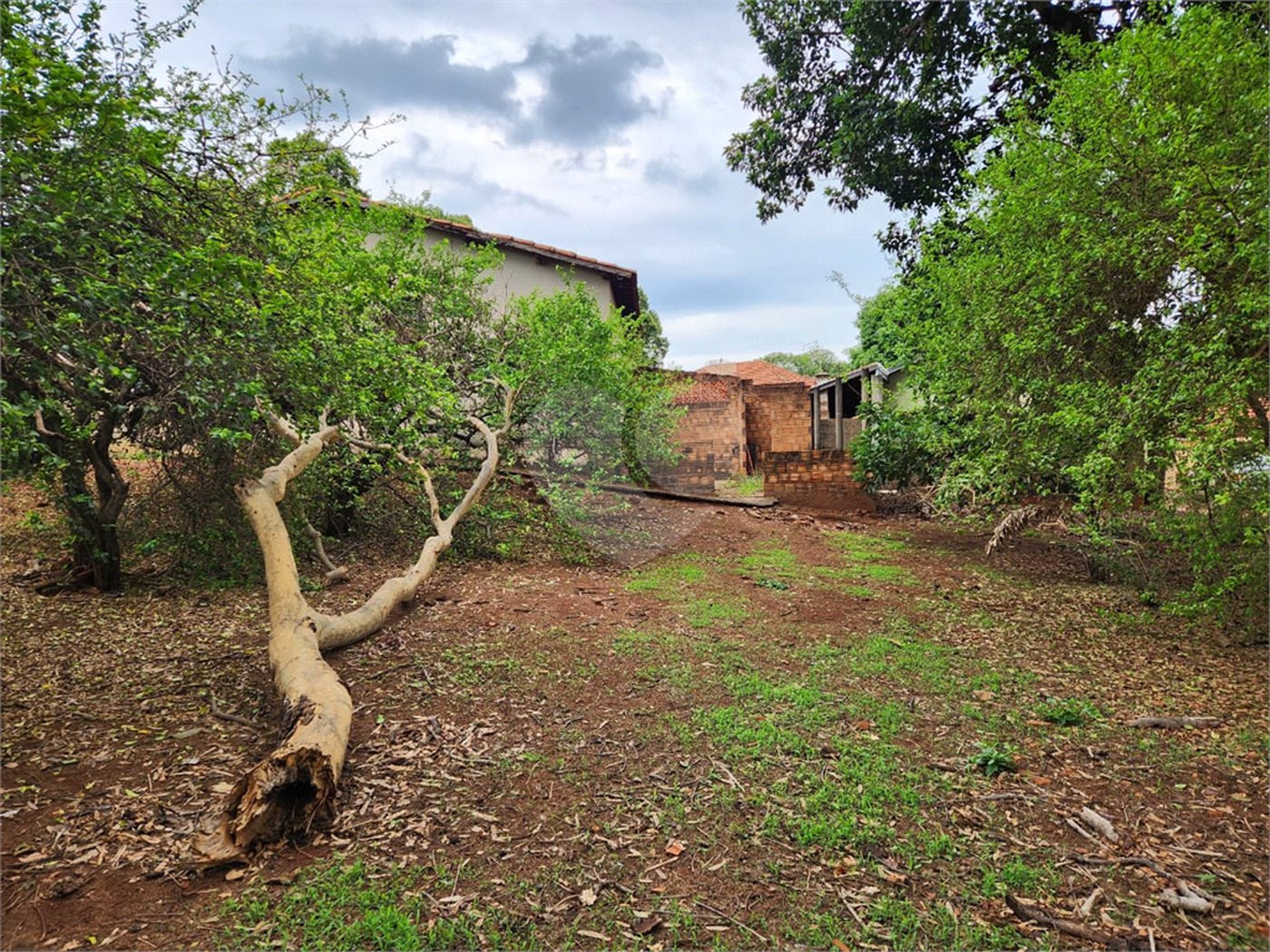 Chácara à venda com 2 quartos em Jardim Califórnia, Araraquara, SP