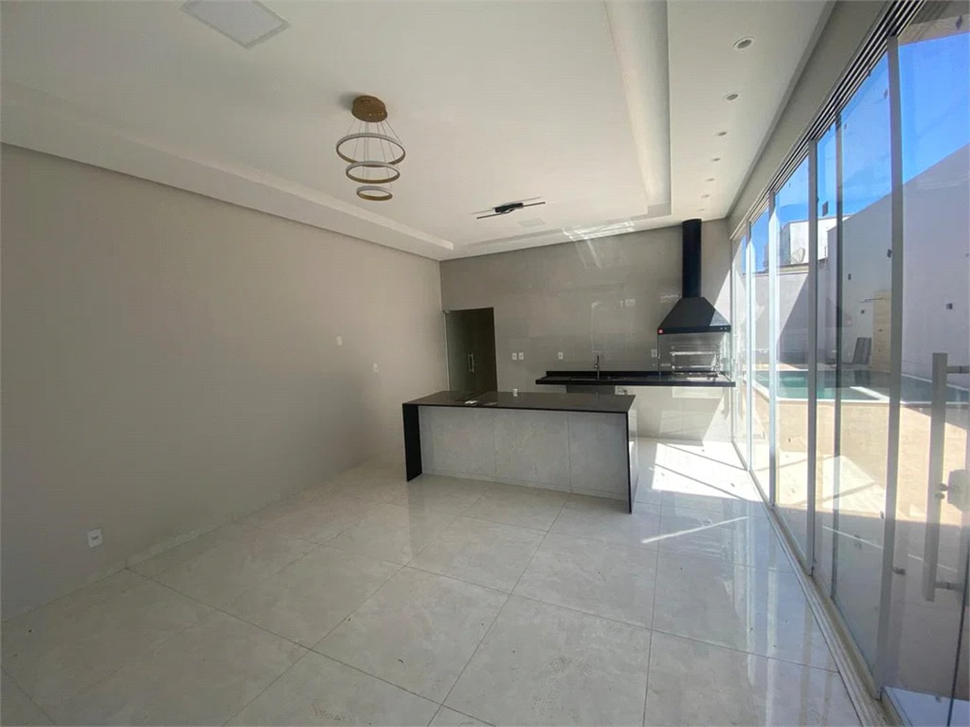 Casa à venda com 3 suítes em Açucena, Balsas, MA