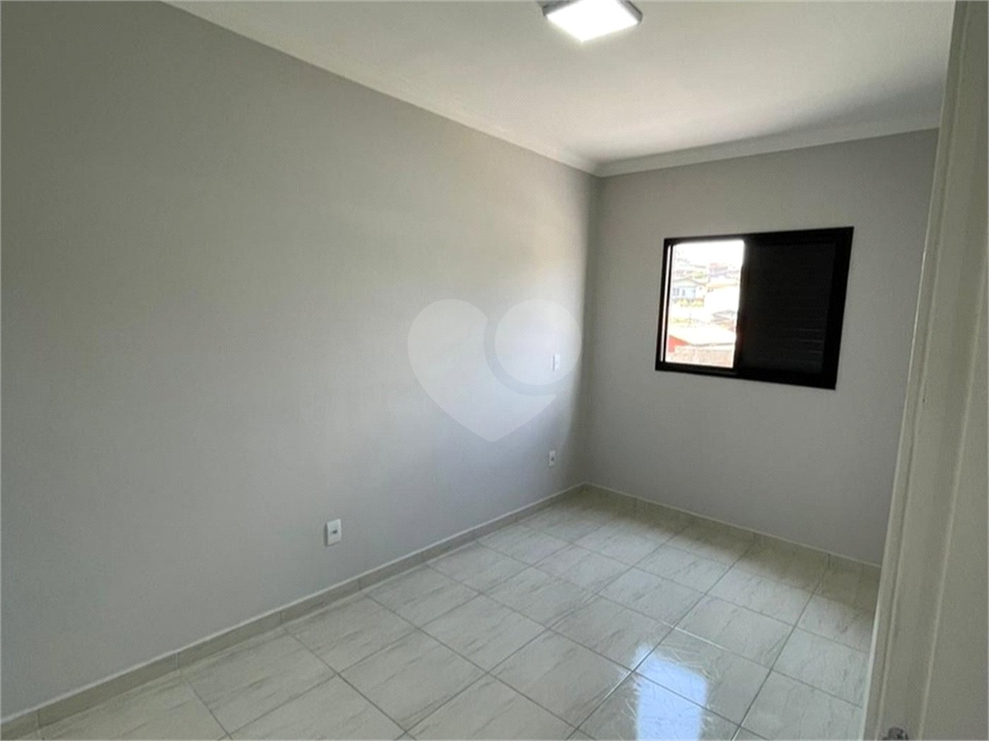 Apartamento à venda com 2 quartos em Vila Domingues, Votorantim, SP