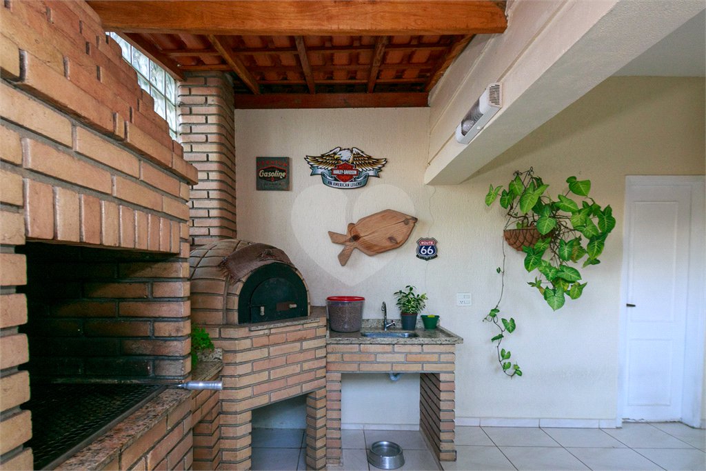 Sobrado à venda com 4 quartos, sendo 3 suítes, em Brooklin, São Paulo, SP