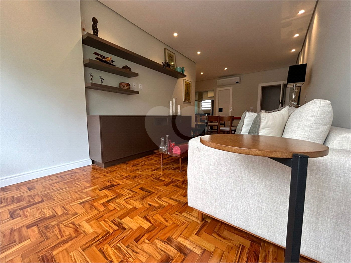 Apartamento à venda com 2 quartos, sendo 1 suíte, em Cerqueira César, São Paulo, SP