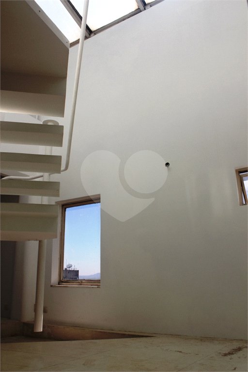 Triplex à venda com 5 quartos, sendo 3 suítes, em Santa Cecília, São Paulo, SP