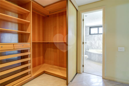 Apartamento à venda com 4 suítes em Alto da Boa Vista, São Paulo, SP