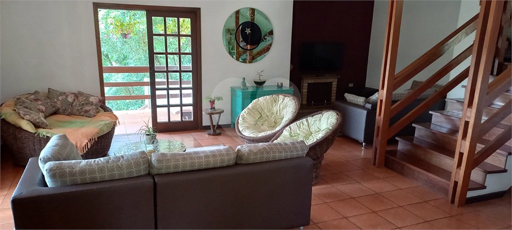 Casa à venda com 4 suítes no condomínio Alpes da Cantareira, Mairiporã - SP