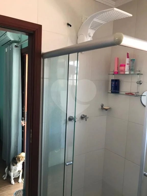 Casa à venda com 3 quartos, sendo 1 suíte, no condomínio Residencial Gabriela, São Paulo - SP