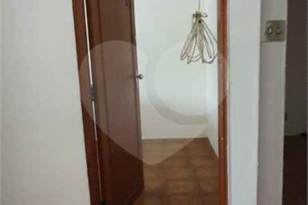 Sobrado à venda com 3 quartos em Várzea da Barra Funda, São Paulo, SP