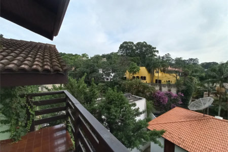 Sobrado à venda com 4 quartos, sendo 2 suítes,  em Fazenda Morumbi, São Paulo, SP
