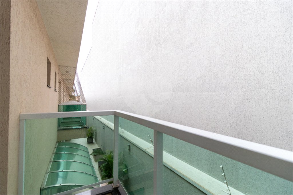 Casa à venda com 3 quartos, sendo 1 suíte, no condomínio Orquideas, São Paulo - SP