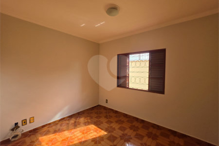 Casa à venda com 4 quartos, sendo 2 suítes,  em Vila Espírito Santo, Sorocaba, SP