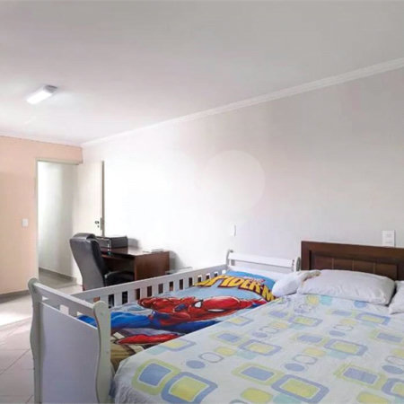 Sobrado à venda com 4 quartos, sendo 2 suítes,  em Vila Pompéia, São Paulo, SP