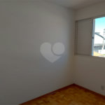 Casa à venda com 3 quartos, sendo 1 suíte, no condomínio Vila das Macieiras, São Paulo - SP