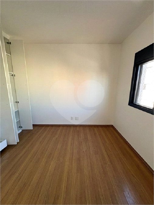 Apartamento à venda com 3 quartos, sendo 2 suítes, em Moema, São Paulo, SP