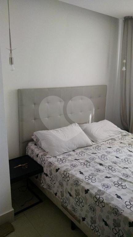 Apartamento à venda com 3 quartos, sendo 1 suíte,  em Jardim Ester Yolanda, São Paulo, SP