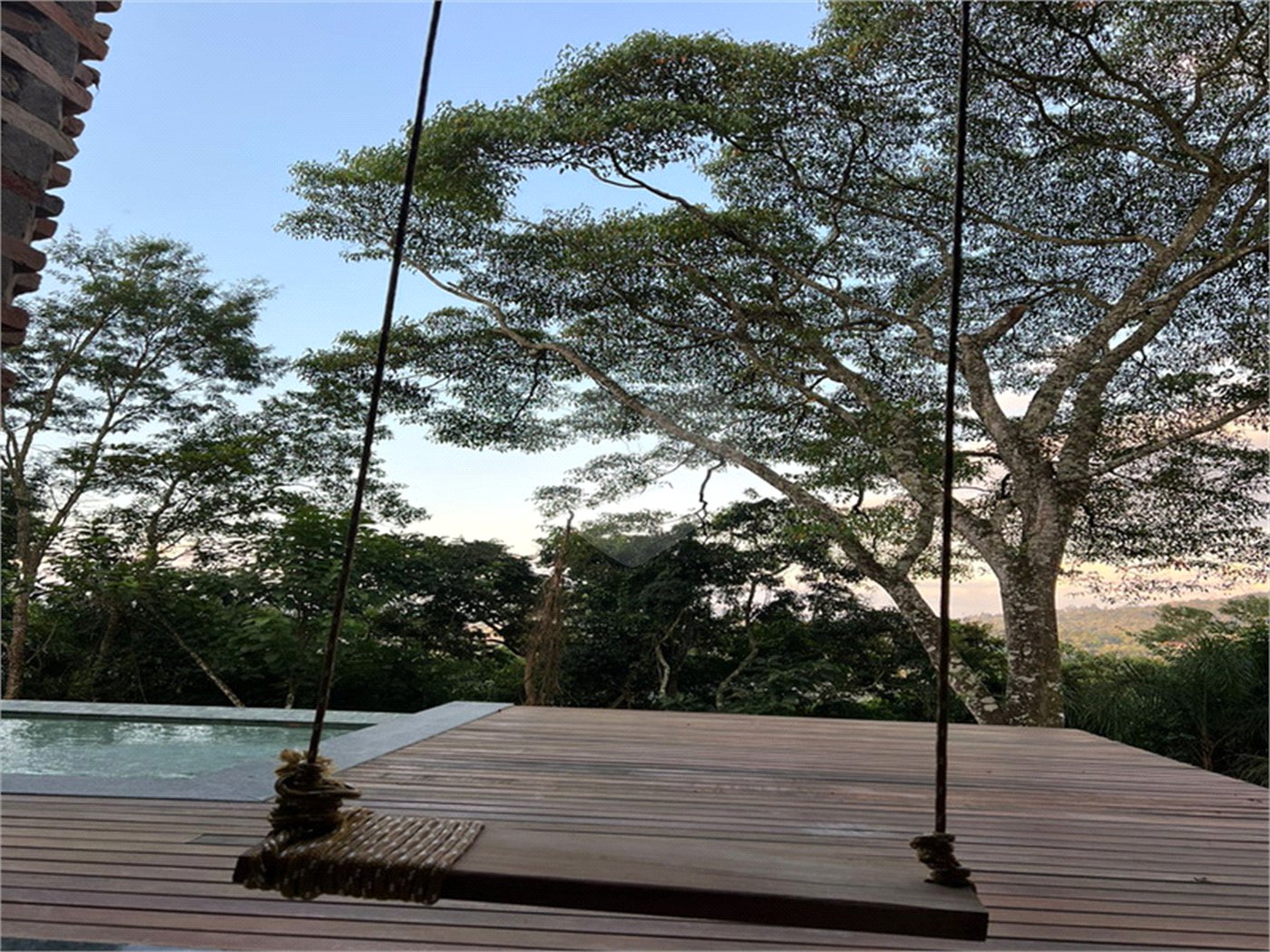 Casa à venda com 3 quartos, sendo 1 suíte,  no condomínio Alpes da Cantareira, Mairiporã - SP