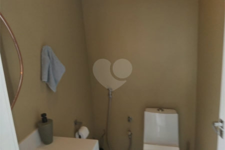 Casa à venda com 4 quartos, sendo 1 suíte,  no condomínio Vivaldi, Mogi das Cruzes - SP