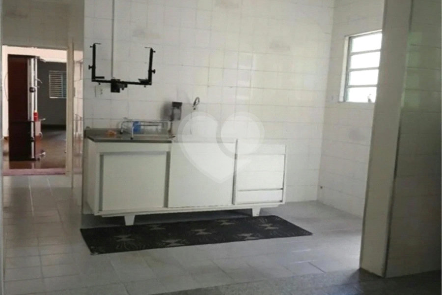 Casa à venda com 3 quartos, sendo 1 suíte, em Vila Mariana, São Paulo, SP
