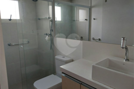 Apartamento à venda com 3 quartos, sendo 2 suítes,  em Cidade São Francisco, São Paulo, SP