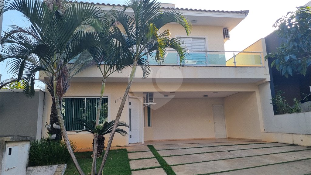 Casa à venda com 4 quartos, sendo 3 suítes,  no condomínio Residencial Villa dos Inglezes, Sorocaba - SP