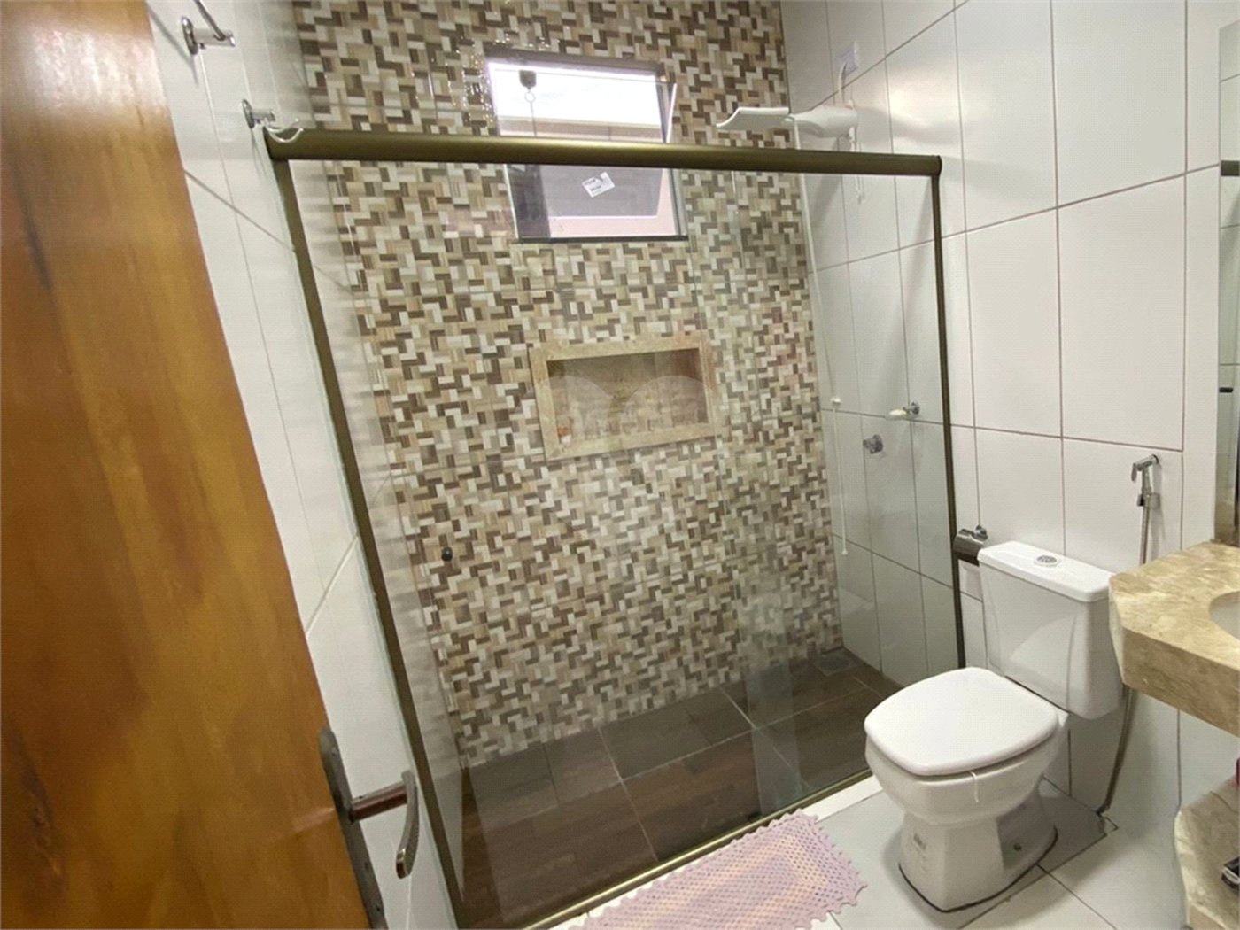 Casa à venda com 3 quartos, sendo 1 suíte, em Jardim Ibirapuera, Ponta Porã, MS