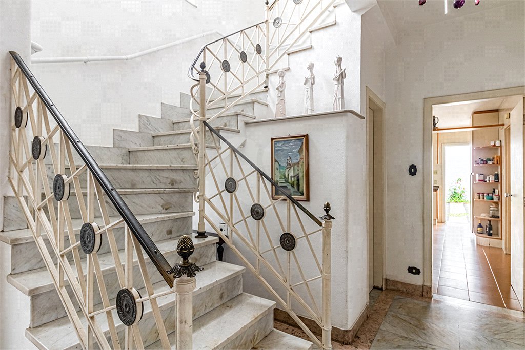 Casa à venda com 3 quartos, sendo 1 suíte, em Jardim Paulista, São Paulo, SP