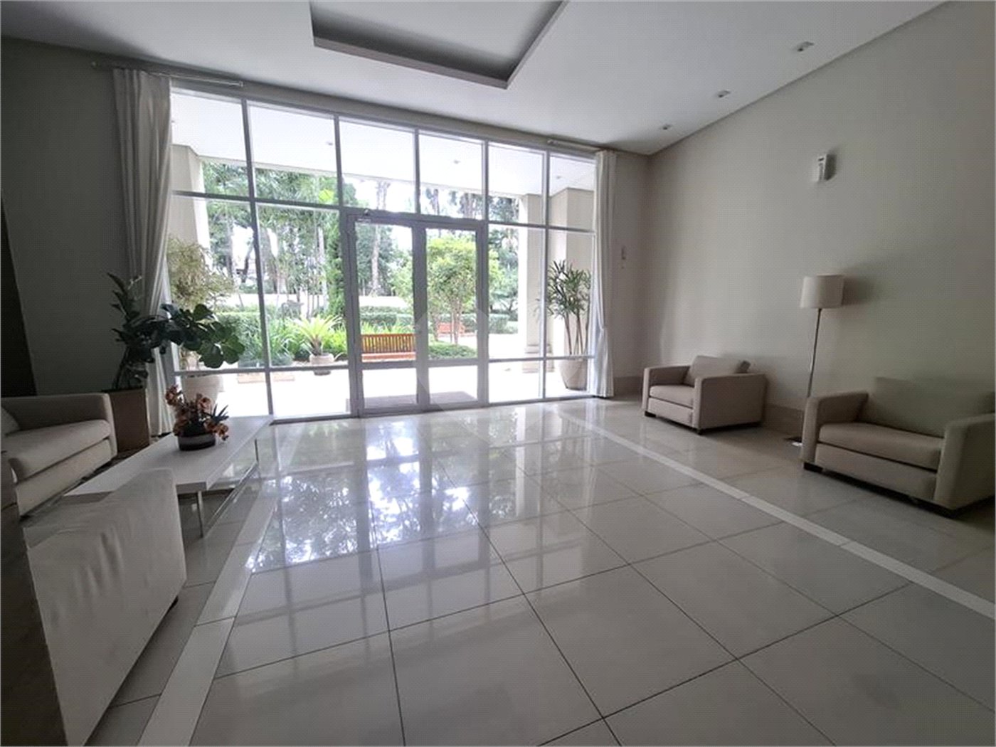 Apartamento para alugar com 3 suítes em Santana, São Paulo, SP