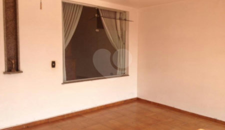 Sobrado à venda com 4 quartos, sendo 2 suítes,  em Vila Madalena, São Paulo, SP