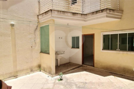 Excelente Sobrado à venda no Ipiranga c/ 220m2 - 4 Suítes/2 Vagas - 600 m. metrô Sacomã