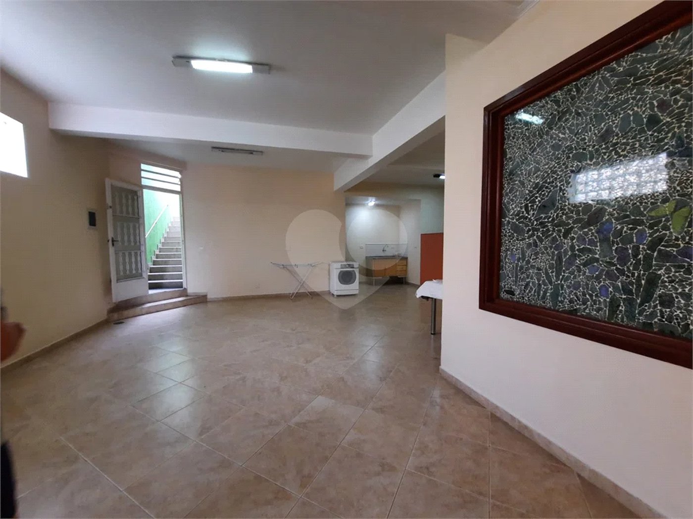 Sobrado à venda com 4 quartos, sendo 3 suítes,  em Região Central, Caieiras, SP