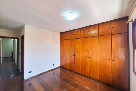 Casa à venda com 4 suítes, sendo 1 suíte externa, no Jardim Bonfiglioli, São Paulo - SP