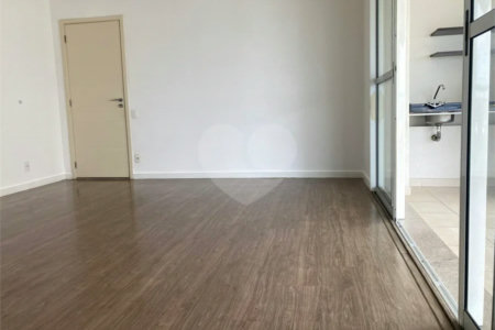Apartamento para alugar com 4 quartos, sendo 2 suítes, em Jardim Marajoara, São Paulo, SP