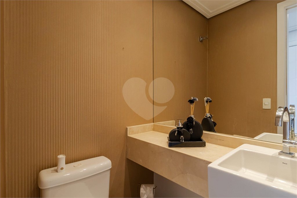 APARTAMENTO IPIRANGA COM 4 SUÍTES E 3 VAGAS - REFORMADO!