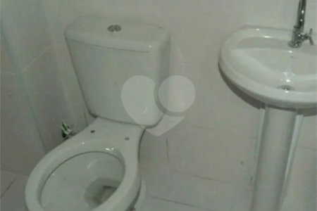 Apartamento com 32m², 2 quartos, à venda em Itaquera