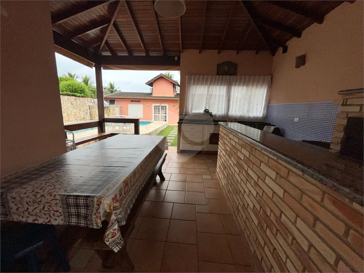 Casa à venda com 6 quartos, sendo 3 suítes, em Morada da Praia, Bertioga, SP