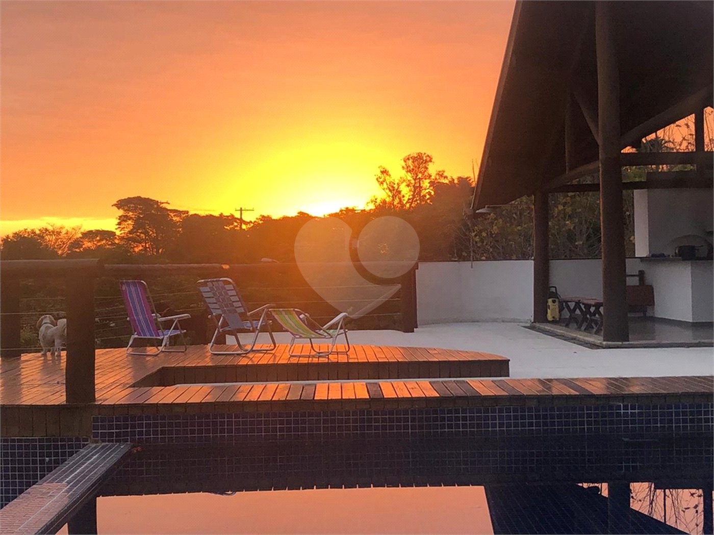Mansão de Luxo em Louveira: Viva o Sonho no Condomínio Jardim Primavera
