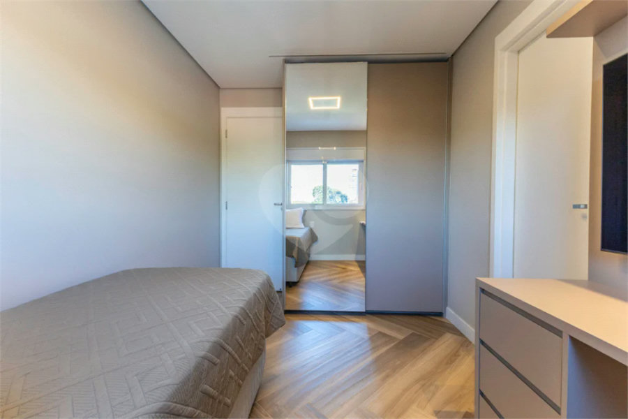 Apartamento para venda em Moema com 3 quartos, sendo 3 suítes , 170m²