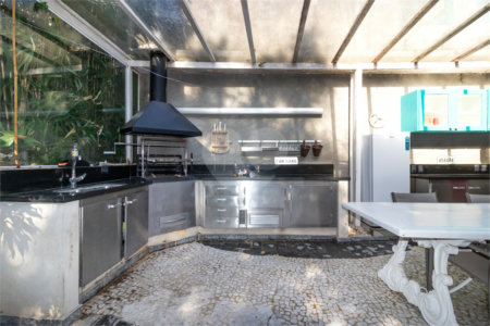 Casa à venda ou para alugar com 3 quartos, sendo 1 suíte, em Butantã, São Paulo, SP