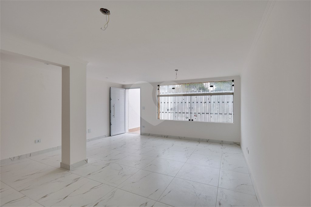 Sobrado à venda com 2 quartos, sendo 1 suíte,  em Jardim Prudência, São Paulo, SP