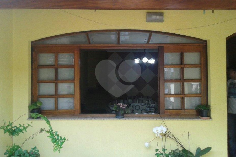 Sobrado à venda com 2 suítes em Tremembé, São Paulo, SP