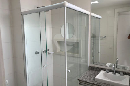 Apartamento à venda com 2 quartos, sendo 1 suíte, em Santo Amaro, São Paulo, SP