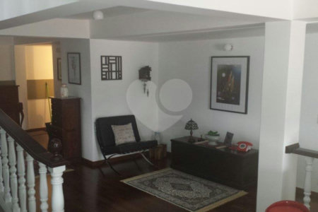Casa à venda com 3 suítes em Jardim Franca, São Paulo, SP