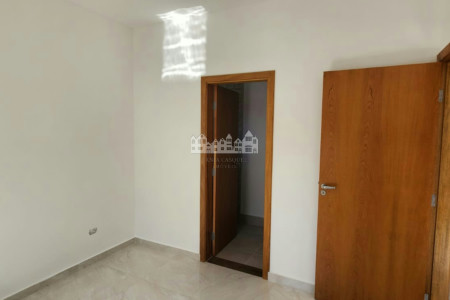 Casa à venda ou para alugar com 2 suítes no condomínio Serra Verde, Atibaia - SP