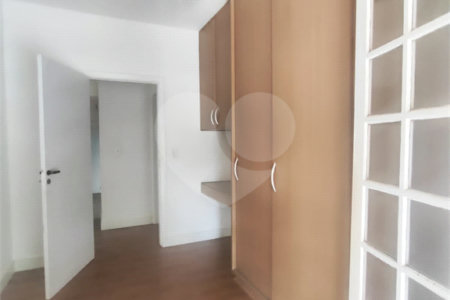 Casa à venda com 4 quartos, sendo 1 suíte, em Ivoturucaia, Jundiaí, SP