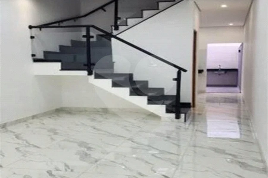 Casa à venda com 2 suítes, no condomínio Residencial Oliveira, São Paulo - SP