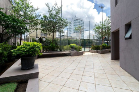 Apartamento à venda com 3 quartos, sendo 1 suíte, em Vila Hamburguesa, São Paulo, SP