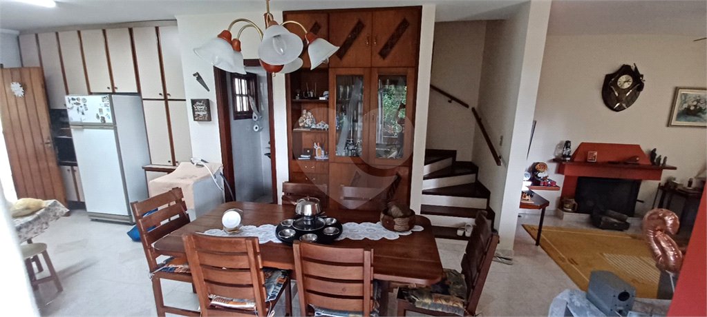 Casa à venda com 3 quartos, sendo 1 suíte, no condomínio Clube de Campo Fazenda Tabarã, Mairiporã - SP