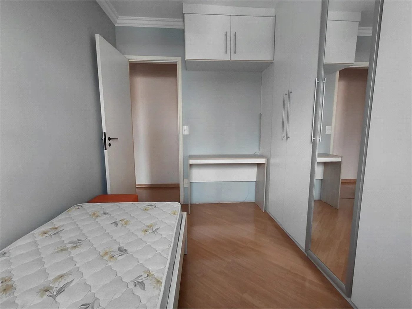 Apartamento à venda com 3 quartos, sendo 1 suíte,  em Vila Romana, São Paulo, SP