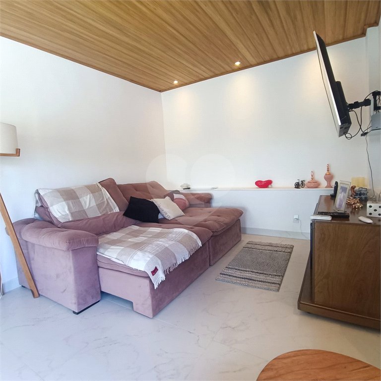 Casa à venda com 3 quartos, sendo 1 suíte, em Caminho de Búzios, Cabo Frio, RJ