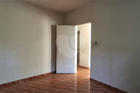 Casa à venda com 2 quartos, sendo 1 suíte,  em Jardim Archila, Votorantim, SP