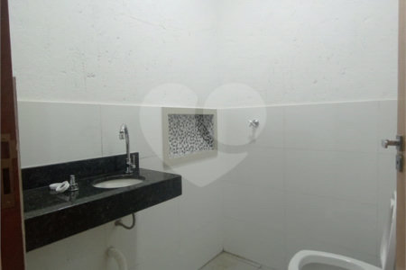 Casa à venda com 3 quartos, sendo 2 suítes, no condomínio Vila Rica, Indaiatuba - SP